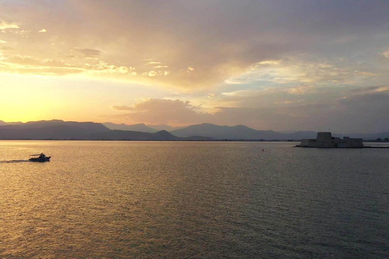 Margietta'S Suites Nafplio Exterior photo